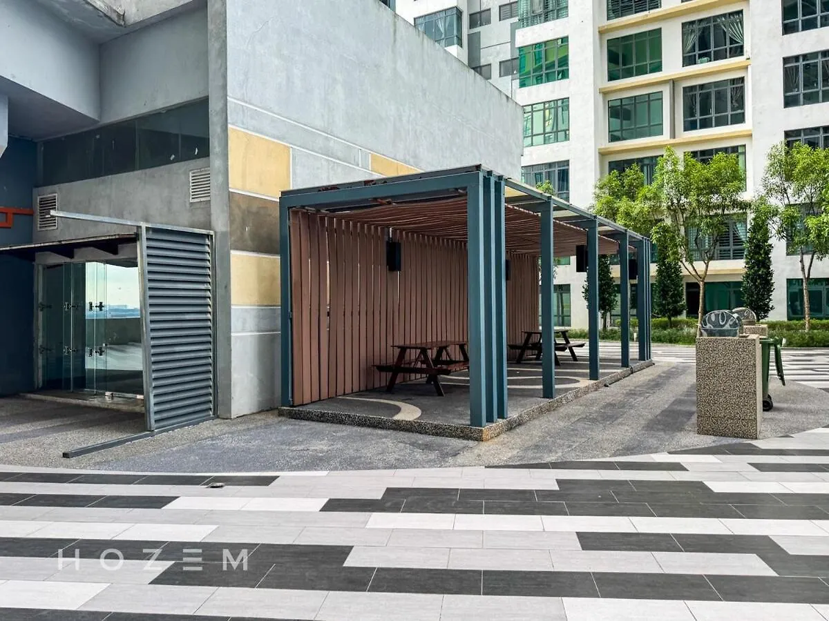 2Br2B Hozem Jb2502 Apartment Mount Austin Johor Bahru 0*,  Malezja